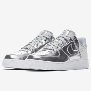 Women’s Metallic Silver Nike Air Force 1 SP
